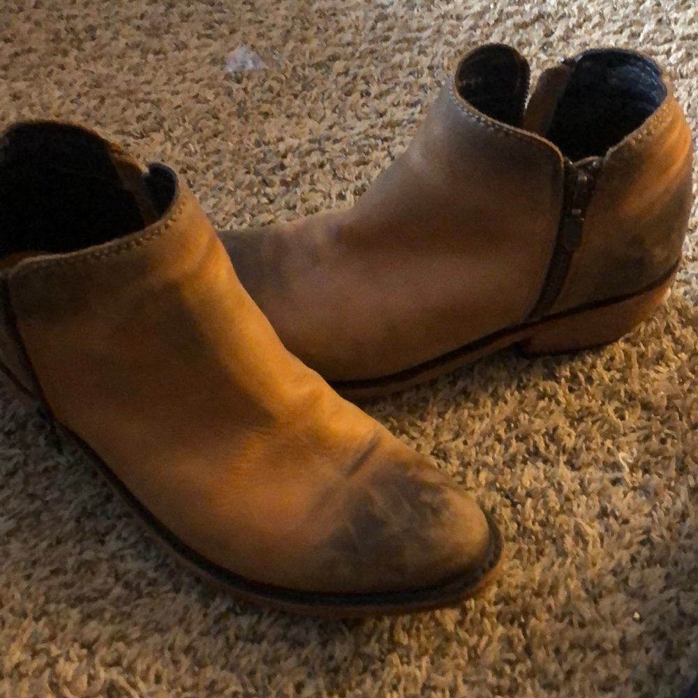 Antique tan ankle boots